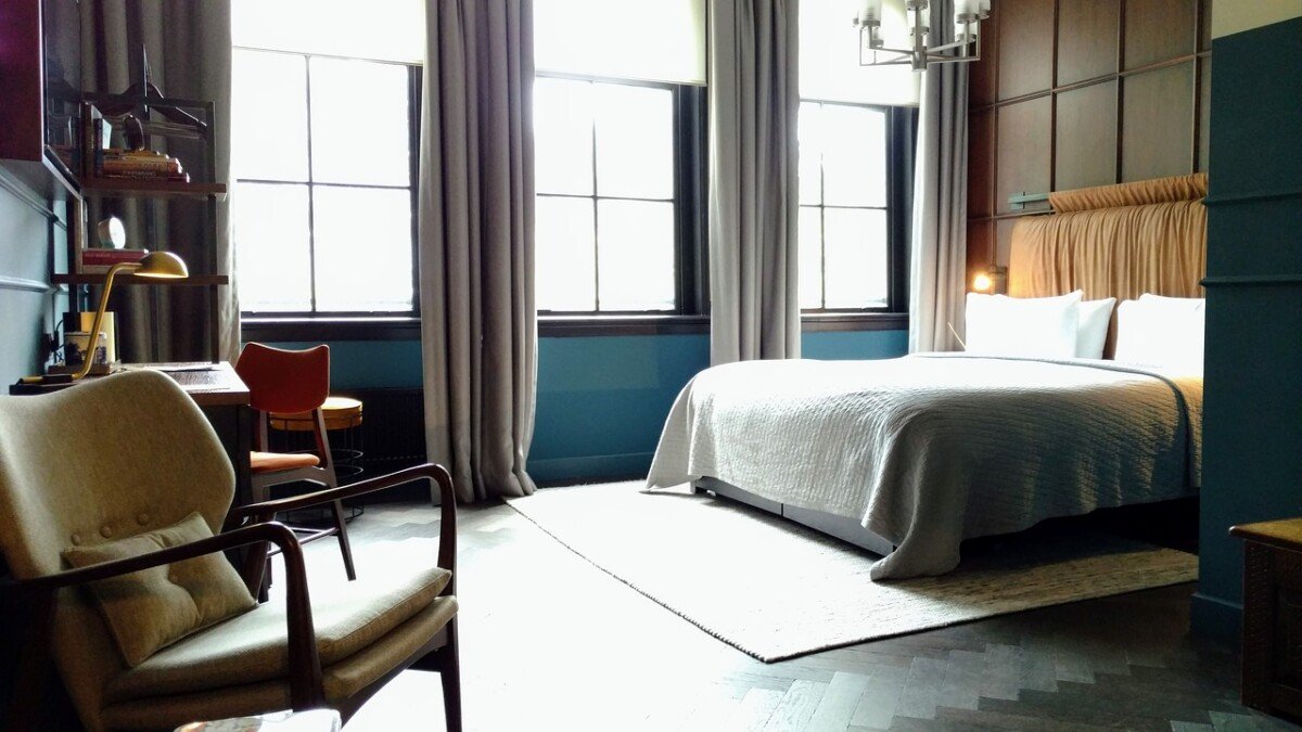 hotel rooms, amsterdam, room-5225640.jpg