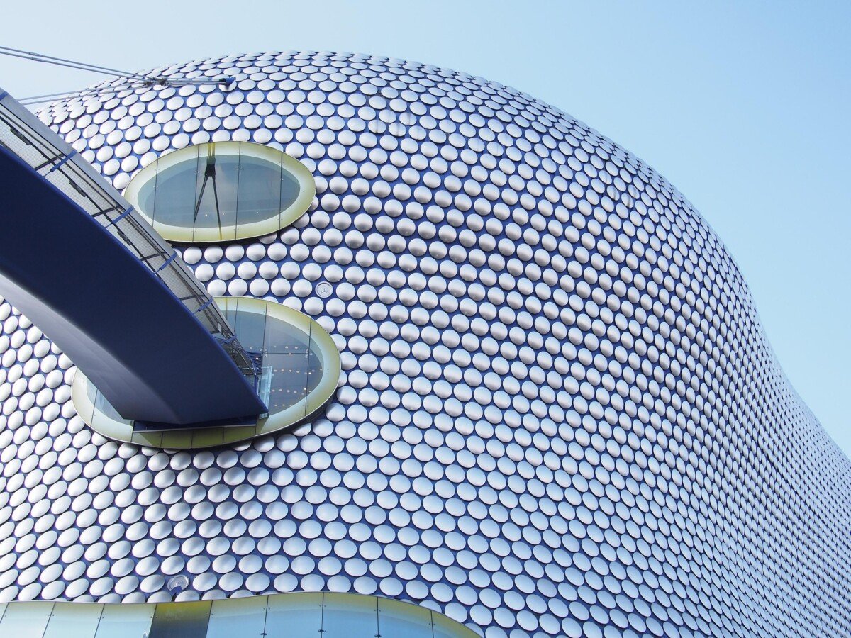 stephen_uk-bullring-5029352_1920